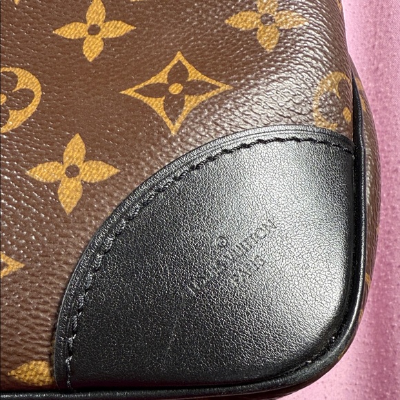 Louis Vuitton Odeon Monogram Brown and Black Shoulder Bag - Picture 3 of 16